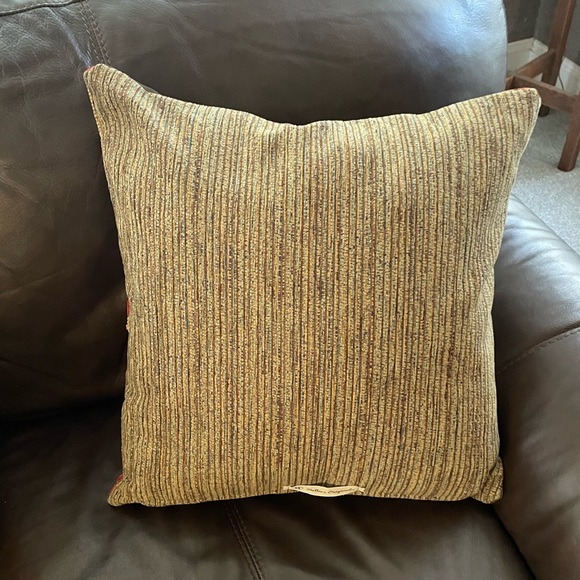 Dotties Originals Floral Accent Pillows - Picture 2 of 5